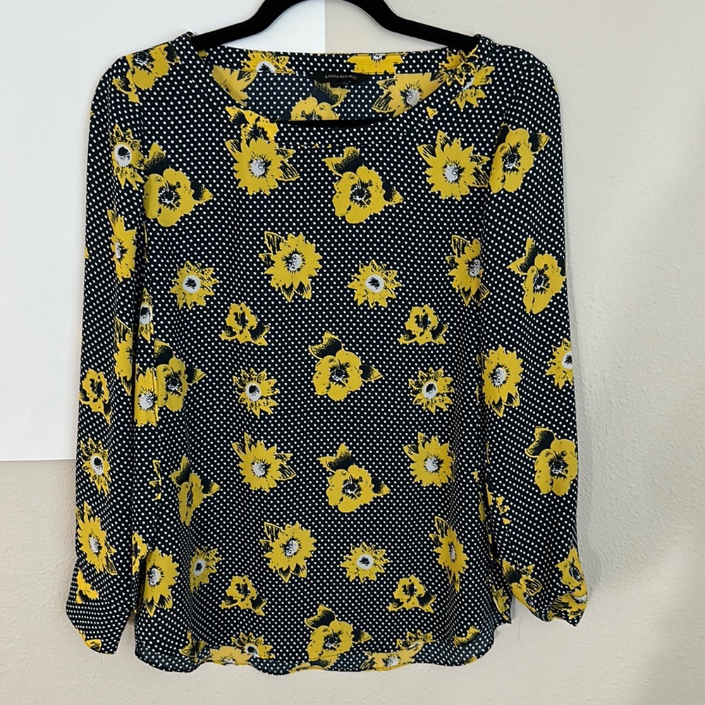 Floral bouse in great condition
